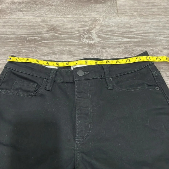 NWOT Universal Thread High Rise Mdi Black Denim Jean Shorts Cuffed 6 - Picture 7 of 14